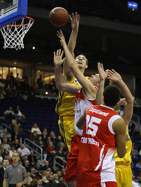 股价随后两 股价随后两