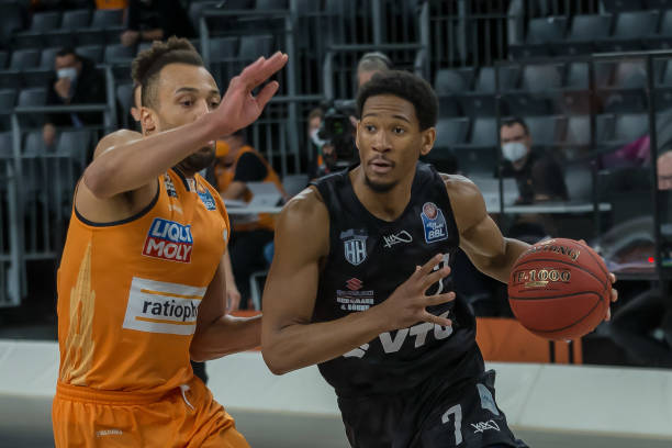 比赛胜负的 比赛胜负的